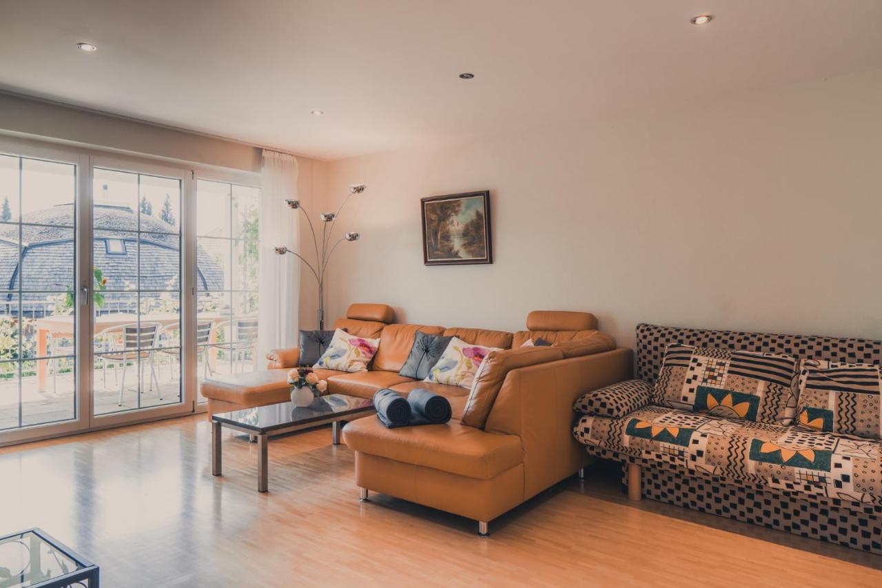 Coraline -Koblach, 6-10 P, 3 Schlafzimmer, Kueche, Riesige Terrasse, Parkplatz, Wifi, Stellplatz Ski Zewnętrze zdjęcie